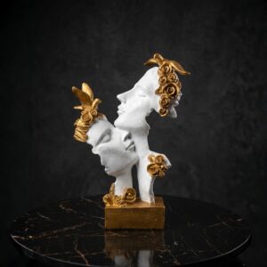 Romantic Couple Face Sculpture