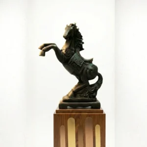 Royal Horse Sculpture