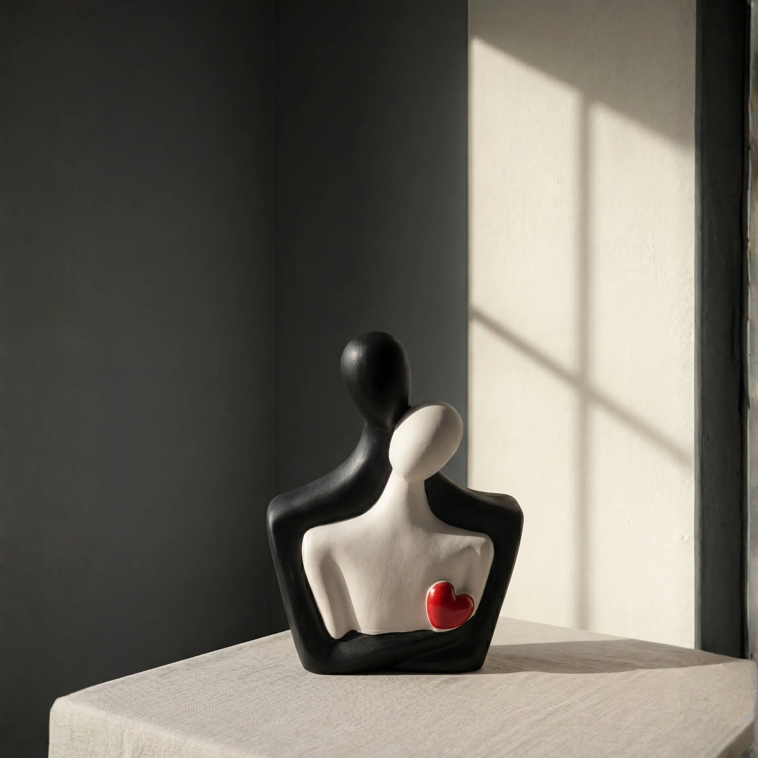 Loving Hug Statue - Image 2